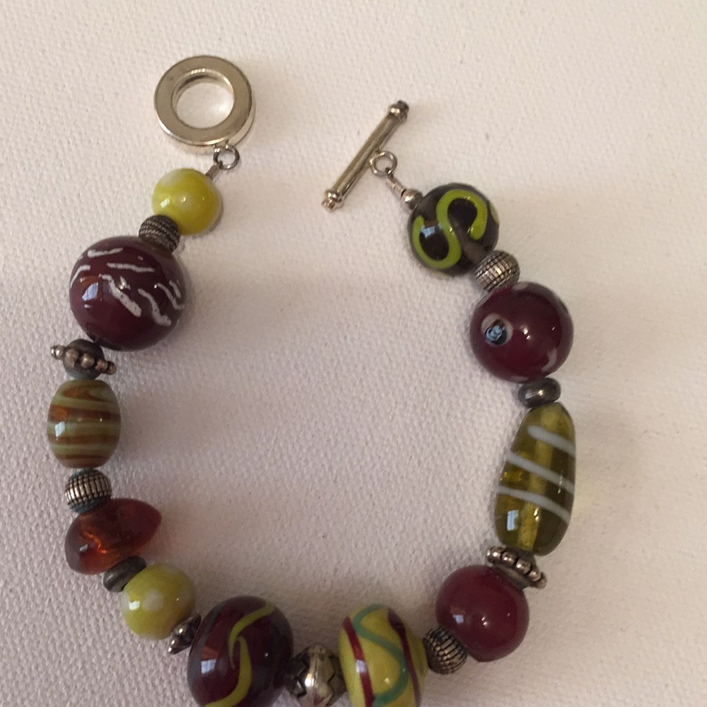Bracelets - Picture 3 of 5